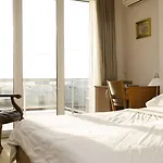 Harmony - Panoramic View & Free Parking 4*