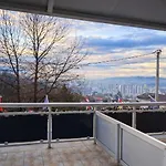 Гостевой дом Harmony - Panoramic View & Free Parking 4*