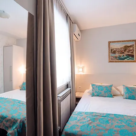 Harmony - Panoramic View & Free Parking Pensionat
