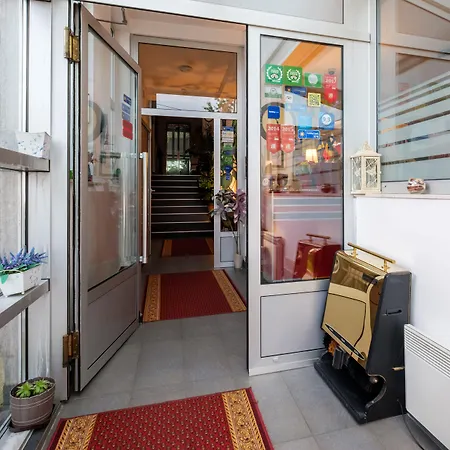 ゲストハウス Harmony - Panoramic View & Free Parking