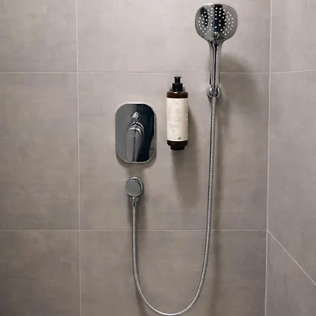 Harmony - Panoramic View & Free Parking ゲストハウス 4*