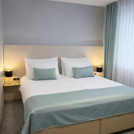 Πανσιόν Harmony - Panoramic View & Free Parking 4*