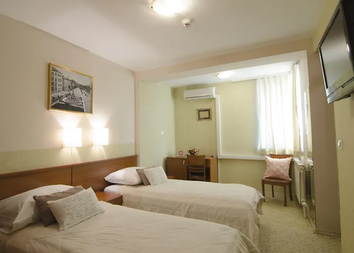 Harmony - Panoramic View & Free Parking Guest house